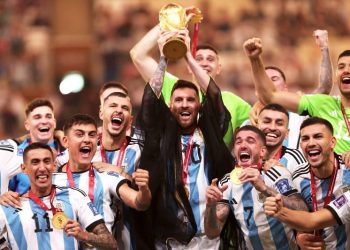 Argentina juara Piala Dunia 2022 usai menang adu penalti atas Prancis. (Foto: twitter fakta bola)